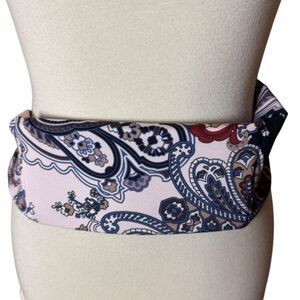 Bandi Large Pocket fabric belt with paisley print New with tag